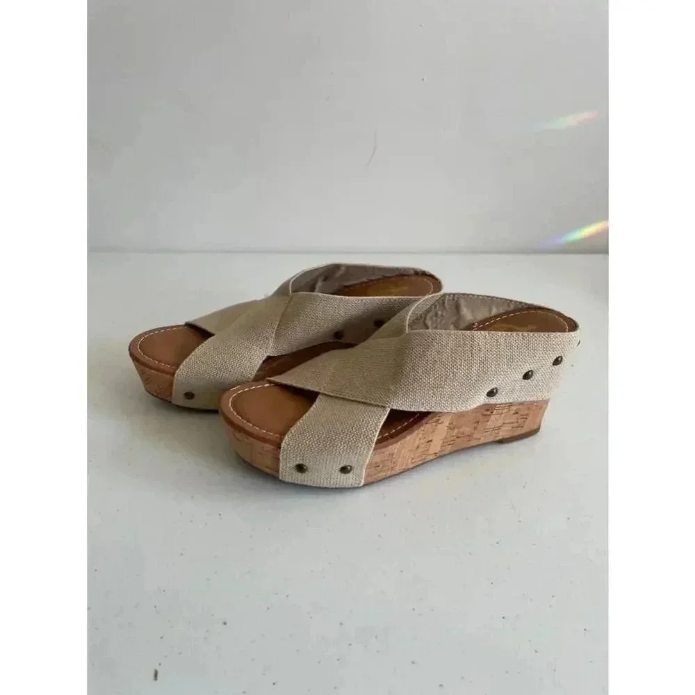 Women's Crown Vintage Tan Canvas Wedge Sandals‎ Size 6.5 M EUC